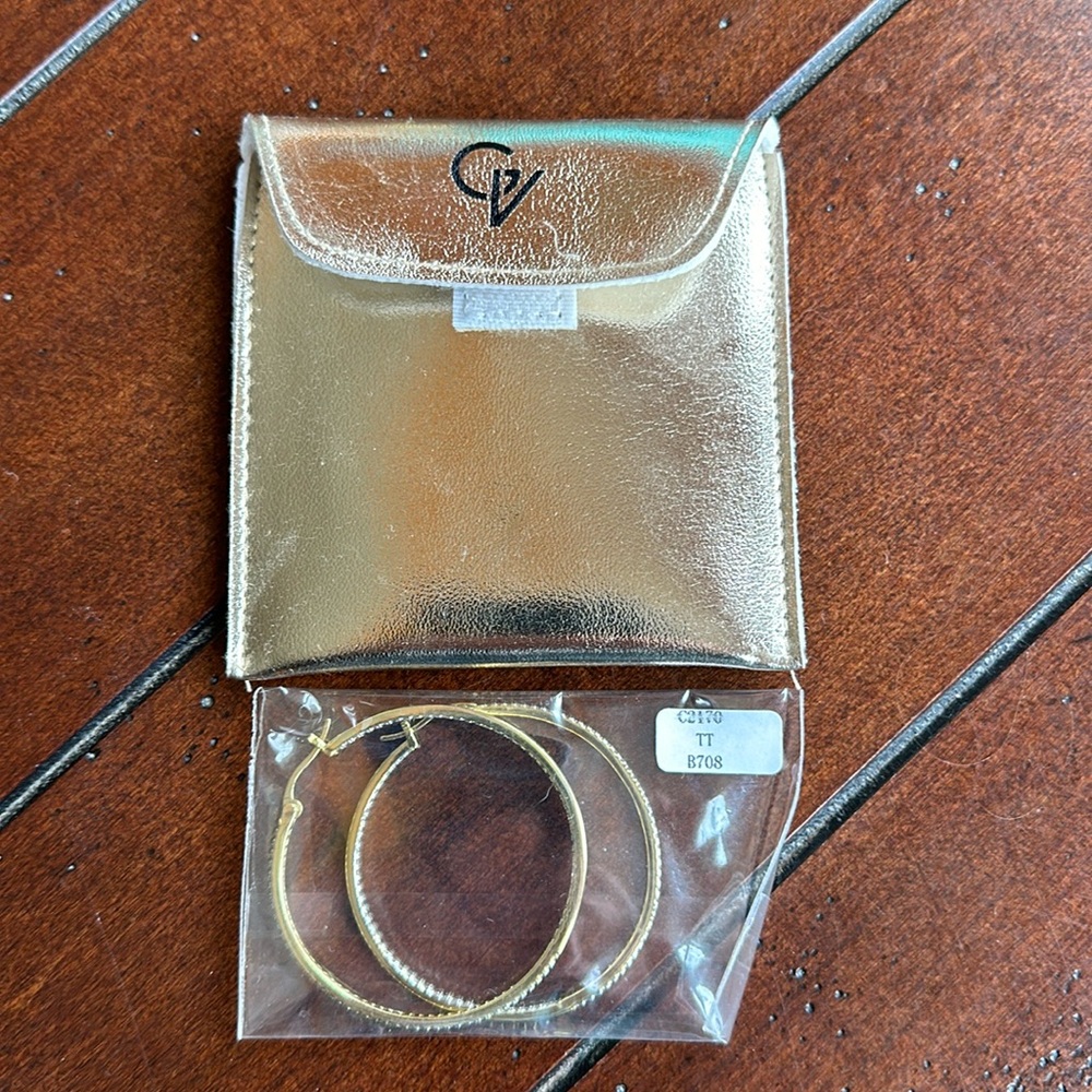 NWT NEW IN PACKAGE CV Gold Hoop Earrings with Stones